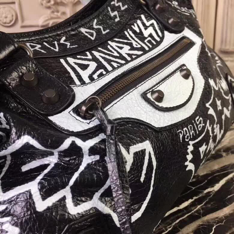 BALENCIAG巴黎世家 Graffiti Classic City30cm機車包 手繪彩色塗鴉  爆裂紋羊皮 手提肩背斜挎包  BL1806